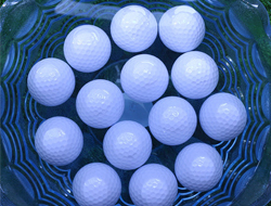 廠家直銷高爾夫水上用品系列沙林雙層浮水球可定制LOGO